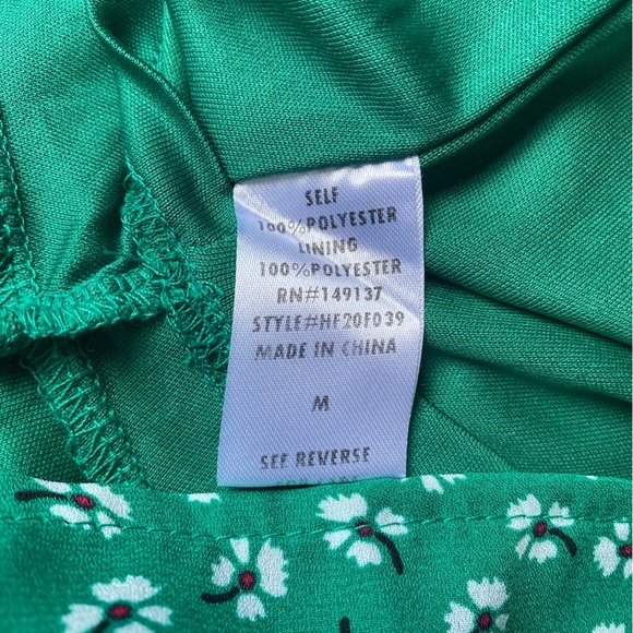 HYFVE Women’s Green Floral Short Jumpsuit Size M - Picture 4 of 10